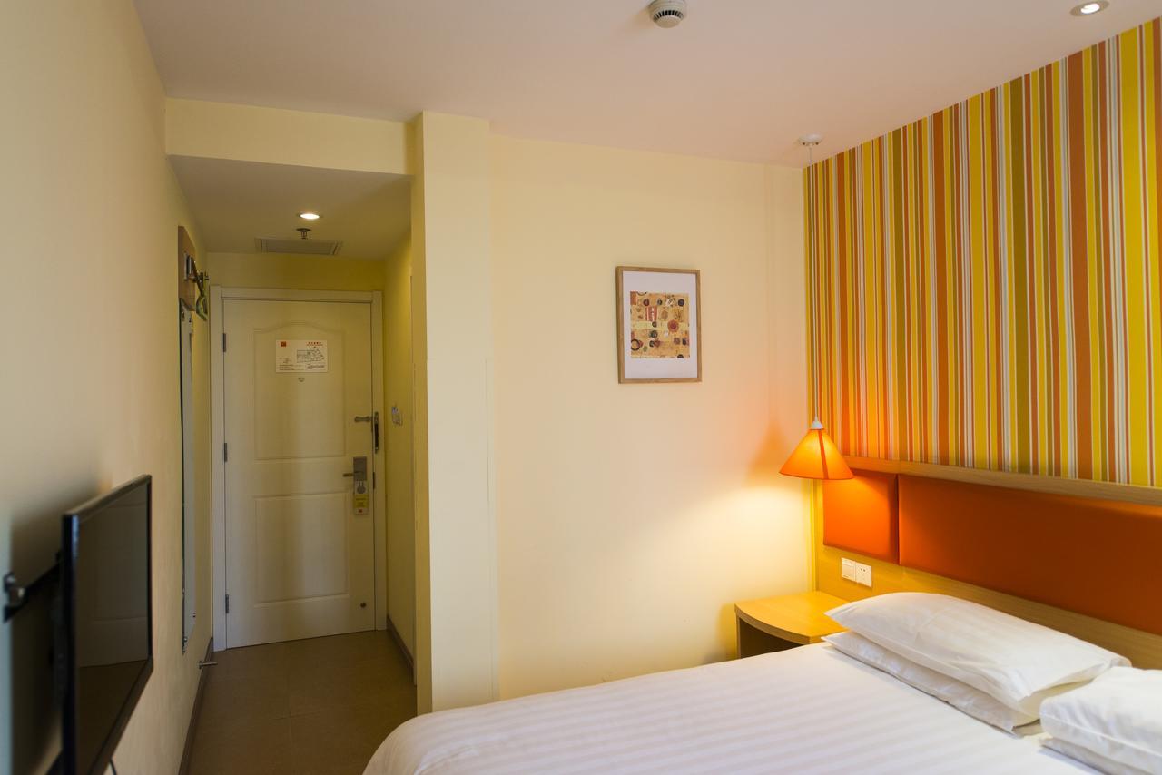 Home Inn Chongqing Nanping Pedestrian Street Branch ภายนอก รูปภาพ